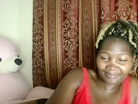 Snapshot of Sexxy_pretty24 chatting on February 2025 09:37:02 PM Sexxy pretty24 online show from February 2025 09:37:02 PM