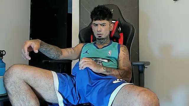 sergiio mesa27 online show from December 2024 02:15:01 PM