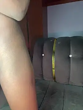 Snapshot of pretty_maliah chatting on September 2025 10:01:02 PM pretty maliah online show from September 2025 10:01:02 PM