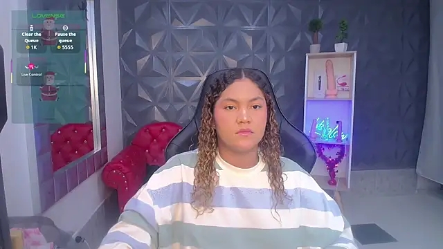 Cristal War online show from December 2025 10:49:02 PM