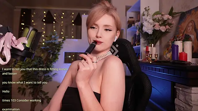 Chriss Fox online show from February 2026 03:42:01 PM