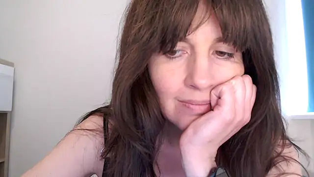 Ella Next Door online show from March 2026 03:26:02 PM