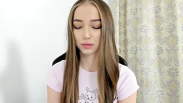 Snapshot of Sweet-bb chatting on December 2024 12:52:01 AM Sweet-bb online show from December 2024 12:52:01 AM