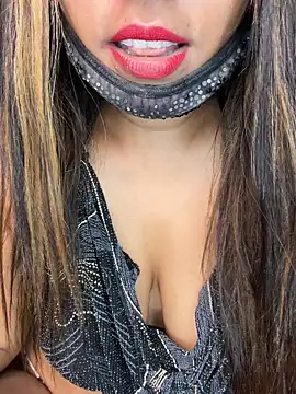 Snapshot of Cinderella-98 chatting on December 2024 08:12:02 PM Cinderella-98 online show from December 2024 08:12:02 PM