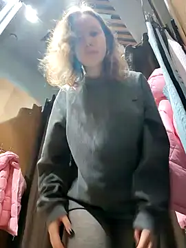  AnMiss  online show from November 2025 02:18:01 PM