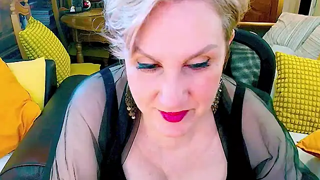 GattonaBiondona online show from February 2026 08:01:02 AM