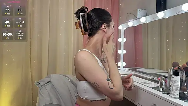 Snapshot of NattyFierros chatting on June 2026 05:02:02 PM NattyFierros online show from June 2026 05:02:02 PM