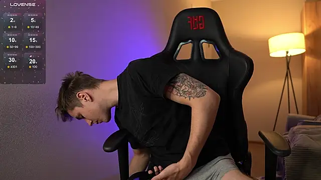 TaisonBrownX online show from March 2025 07:28:01 PM