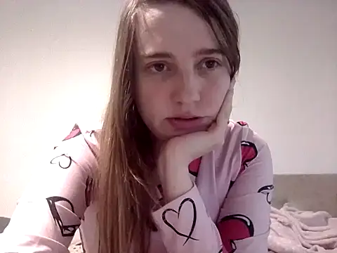 Snapshot of EvieRoseex chatting on April 2026 06:16:02 PM EvieRoseex online show from April 2026 06:16:02 PM