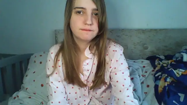 Snapshot of EvieRoseex chatting on April 2026 09:32:02 AM EvieRoseex online show from April 2026 09:32:02 AM