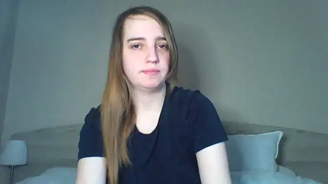 Snapshot of EvieRoseex chatting on April 2026 09:58:02 AM EvieRoseex online show from April 2026 09:58:02 AM