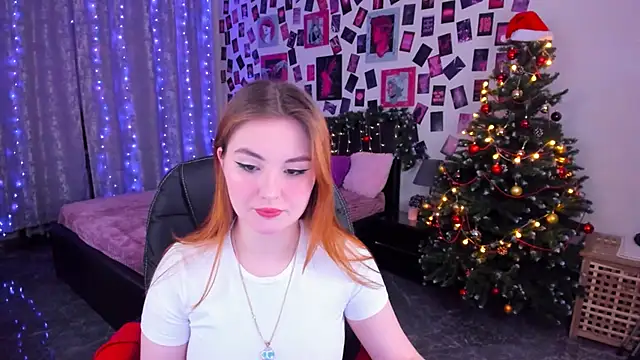 BellaTorne  online show from December 2024 12:49:01 PM