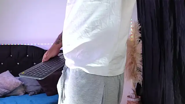 john cartter1 online show from February 2026 02:21:01 PM