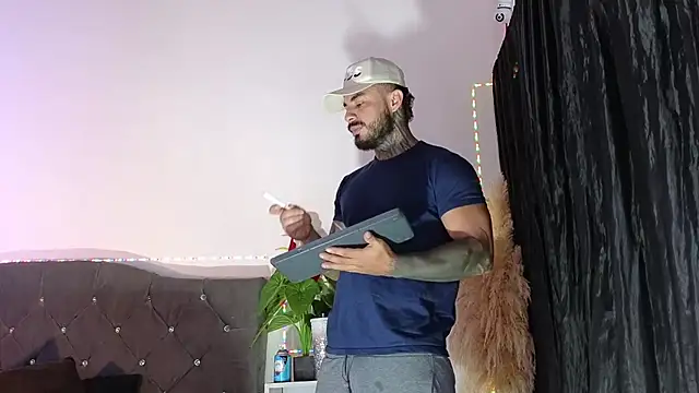 john cartter1 online show from April 2026 01:42:02 PM