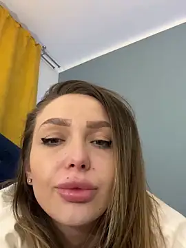 Snapshot of AnnaMaee chatting on January 2025 01:48:01 AM AnnaMaee online show from January 2025 01:48:01 AM