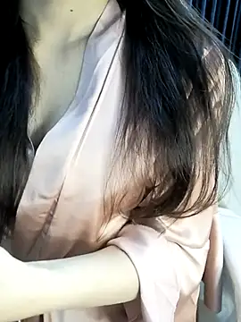  Linez  online show from November 2025 06:06:02 PM