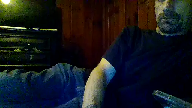 Snapshot of ryan100craige chatting on June 2026 01:39:01 AM ryan100craige online show from June 2026 01:39:01 AM