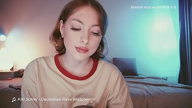 kris69kiss online show from November 2025 04:40:02 PM