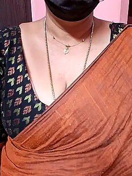 ananya956 online show from October 2025 11:07:01 PM