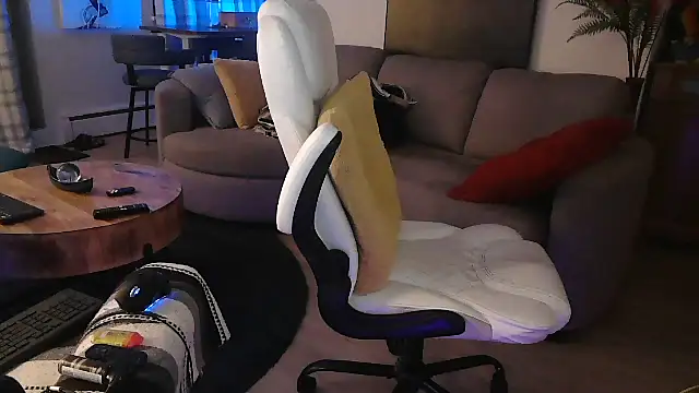 Towndude123 online show from December 2024 06:06:02 AM