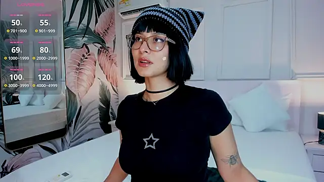 Ramona Flower online show from November 2025 02:06:01 AM