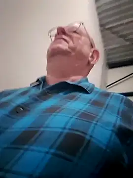 Snapshot of andrejoyfull64 chatting on November 2025 12:38:01 PM andrejoyfull64 online show from November 2025 12:38:01 PM