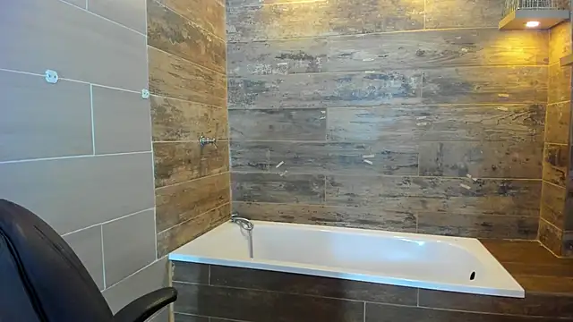 Snapshot of Bryce_Evans chatting on February 2025 06:45:01 PM Bryce Evans online show from February 2025 06:45:01 PM