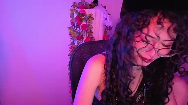 CherieCurl online show from July 2026 02:56:01 PM