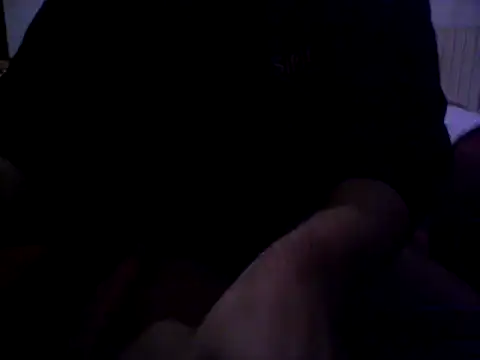 Snapshot of simonbiggg80 chatting on January 2025 11:32:01 PM simonbiggg80 online show from January 2025 11:32:01 PM