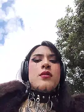 taaylor33 online show from January 2026 08:58:01 PM