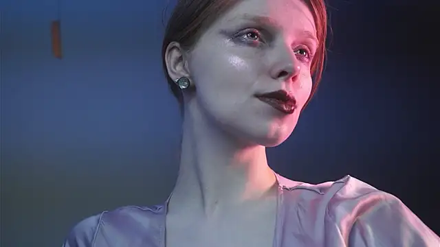 ginger hugs online show from November 2025 10:12:01 PM