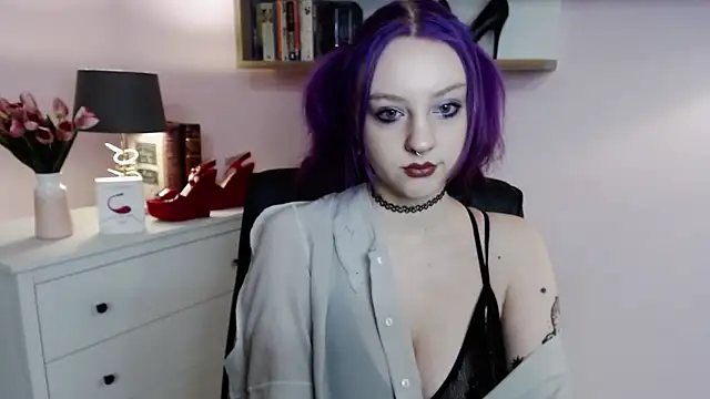 Snapshot of MadelineLust chatting on March 2025 02:43:02 PM MadelineLust online show from March 2025 02:43:02 PM