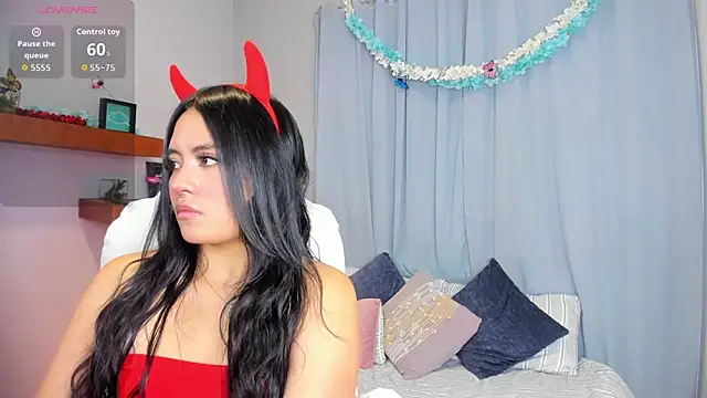 Snapshot of Chloe_fischer_ chatting on April 2026 03:29:01 PM Chloe fischer online show from April 2026 03:29:01 PM