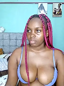 Snapshot of freaky_j_ chatting on December 2024 01:32:02 PM freaky j  online show from December 2024 01:32:02 PM