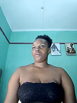 Snapshot of freaky_j_ chatting on January 2025 12:50:01 AM freaky j  online show from January 2025 12:50:01 AM