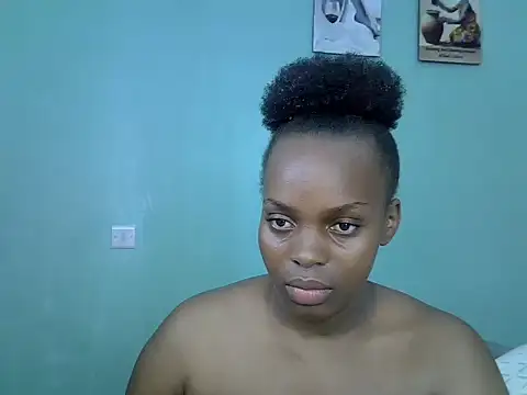 Snapshot of freaky_j_ chatting on February 2025 02:29:02 AM freaky j  online show from February 2025 02:29:02 AM