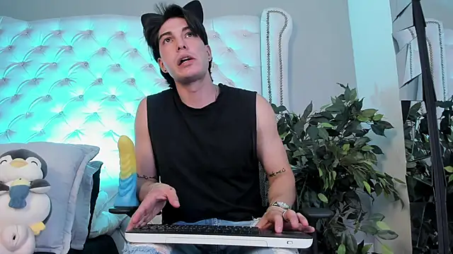 Karimferrer online show from March 2026 03:33:02 AM