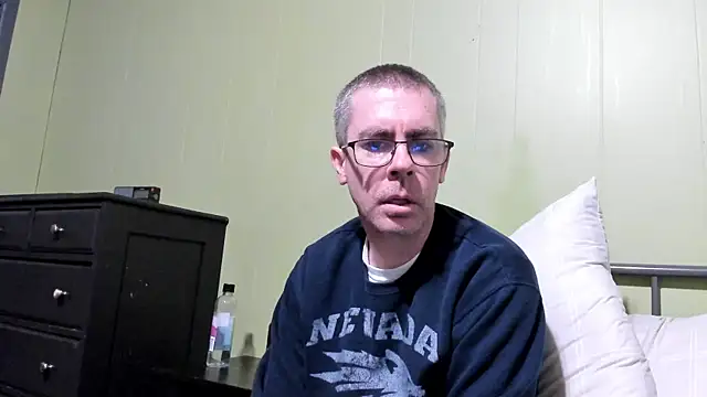 ImportantEquator0 online show from October 2025 01:01:02 PM