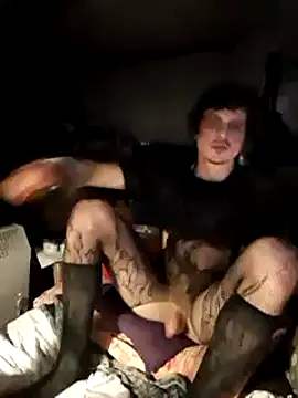 Snapshot of willinganalslut2 chatting on December 2024 12:11:01 AM willinganalslut2 online show from December 2024 12:11:01 AM