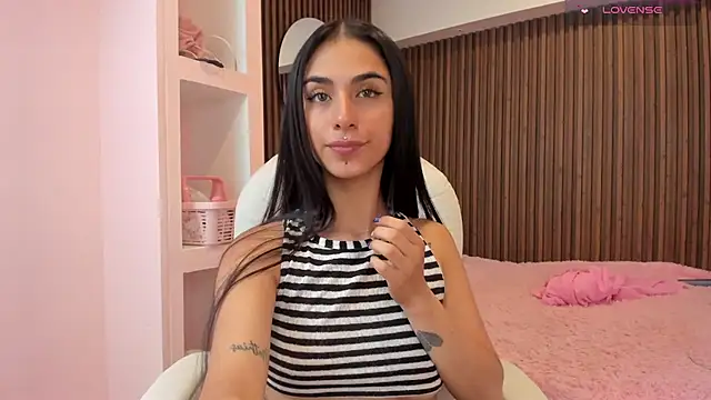 Snapshot of isabella_cooper9 chatting on December 2024 04:49:02 PM isabella cooper9 online show from December 2024 04:49:02 PM