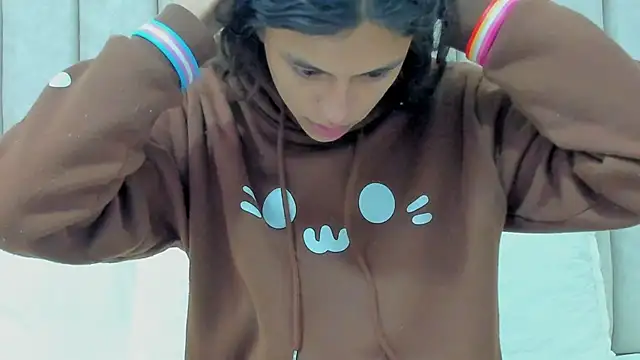 Snapshot of FreyaMoller chatting on November 2025 07:13:02 PM FreyaMoller online show from November 2025 07:13:02 PM