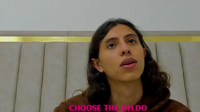 Snapshot of FreyaMoller chatting on November 2025 08:07:02 PM FreyaMoller online show from November 2025 08:07:02 PM