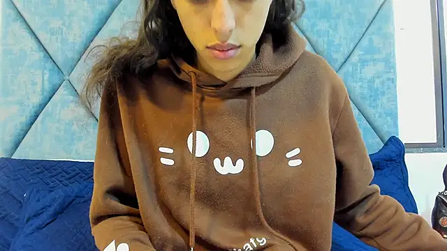 Snapshot of FreyaMoller chatting on January 2026 01:13:01 PM FreyaMoller online show from January 2026 01:13:01 PM