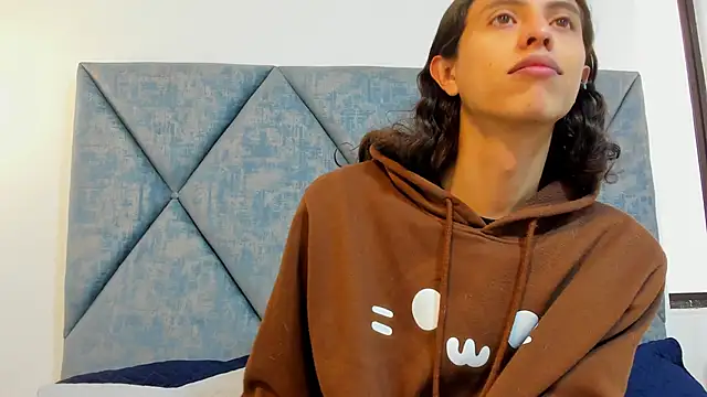 Snapshot of FreyaMoller chatting on January 2026 01:59:02 PM FreyaMoller online show from January 2026 01:59:02 PM