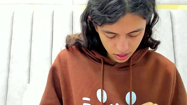 Snapshot of FreyaMoller chatting on February 2026 06:31:01 PM FreyaMoller online show from February 2026 06:31:01 PM