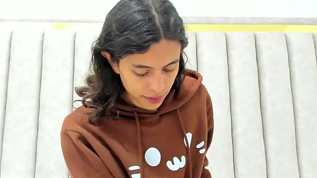 Snapshot of FreyaMoller chatting on March 2026 06:58:01 PM FreyaMoller online show from March 2026 06:58:01 PM