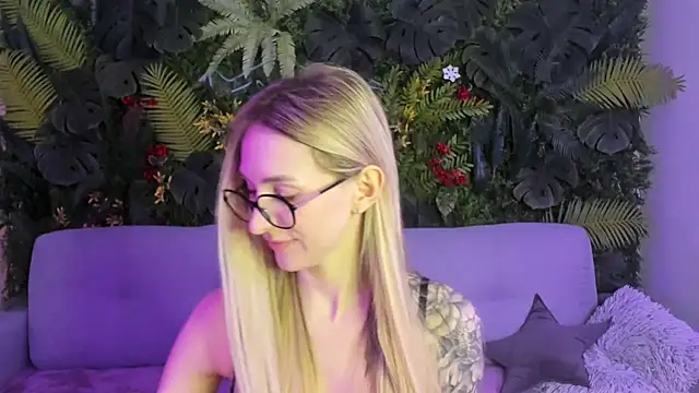 Horny Blond online show from February 2026 09:02:01 AM