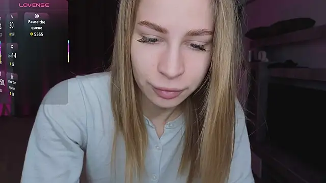 Elis Fox online show from April 2026 11:00:02 AM