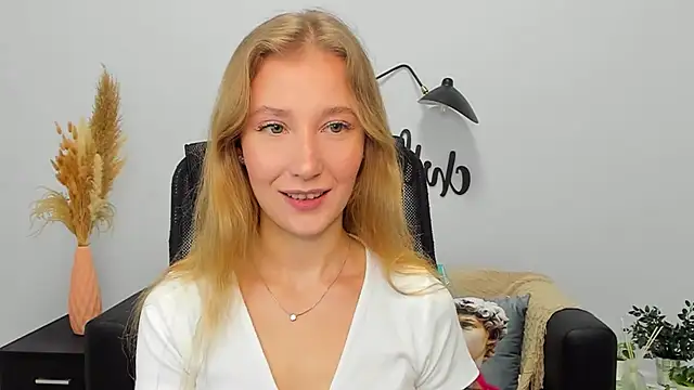 LolaWilsons online show from January 2025 06:14:01 AM