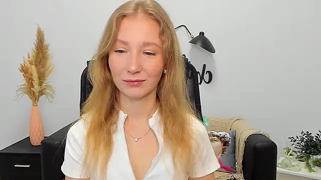 LolaWilsons online show from January 2025 06:16:01 AM